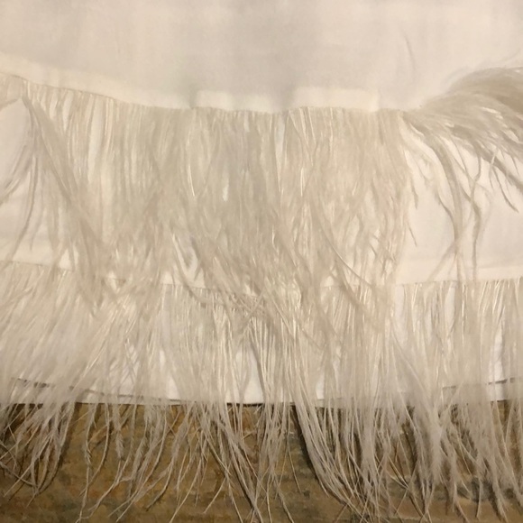 DESIGN Lab white tank top with feather trim. EUC! - Picture 2 of 4